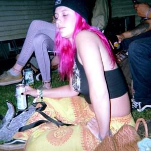 Meet your Posher, Izzy